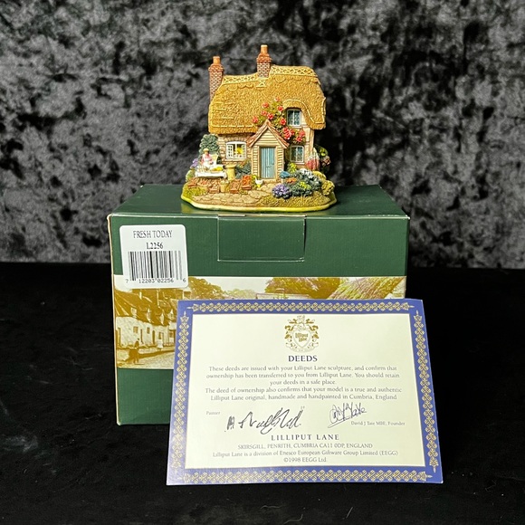 Lilliput Lane | Fresh Today | Collectors' Club - Picture 13 of 13